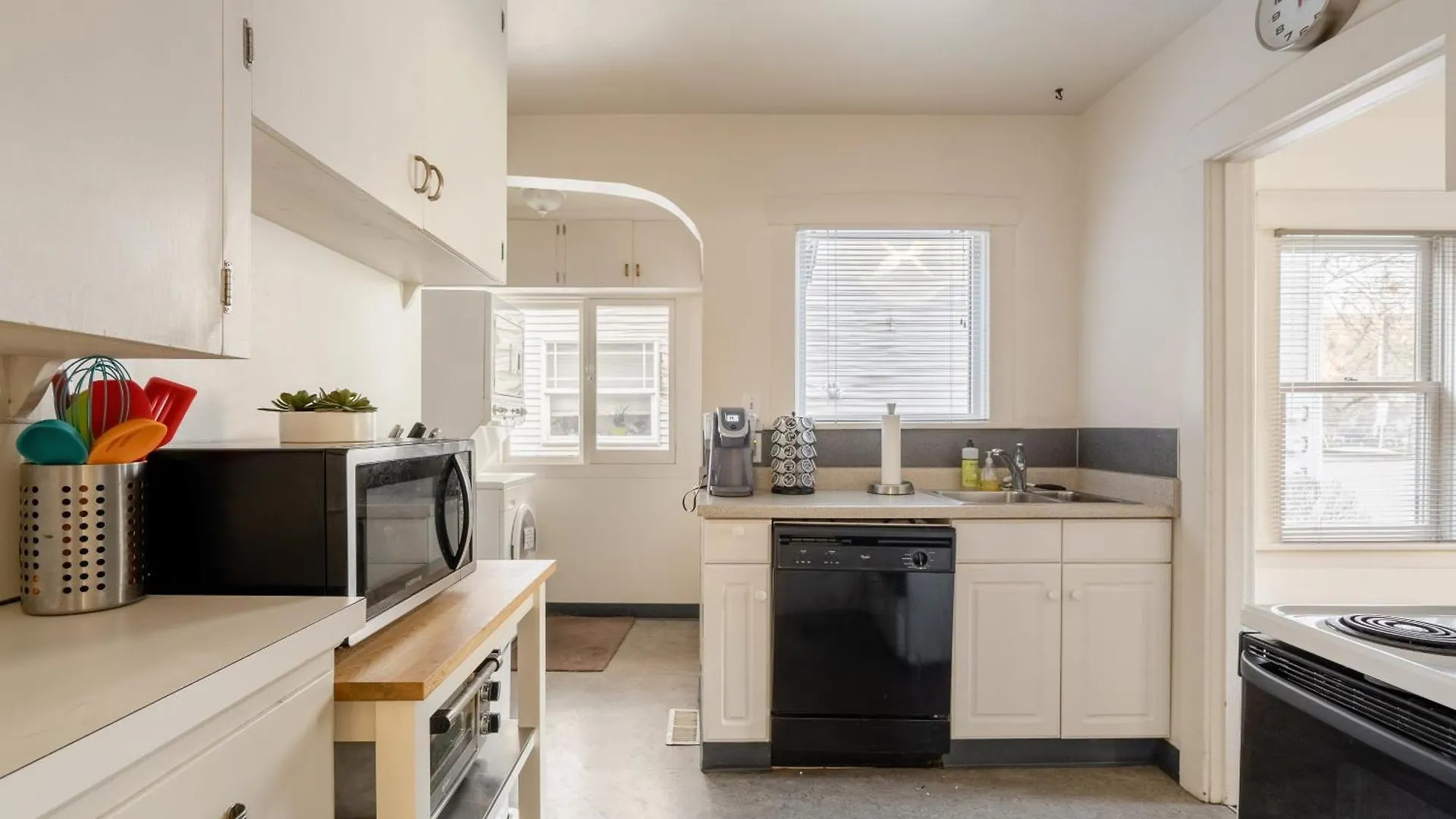 Holiday home Stay Portland - Heartofbuckman Midcentury Dream 86 Walkscore 3Br